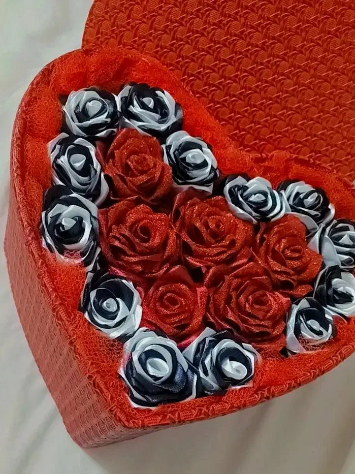 هدیه ای موندگار برا عزیزانتون با سلیقه ی خودش|گل مصنوعی|قم, سید معصوم|دیوار