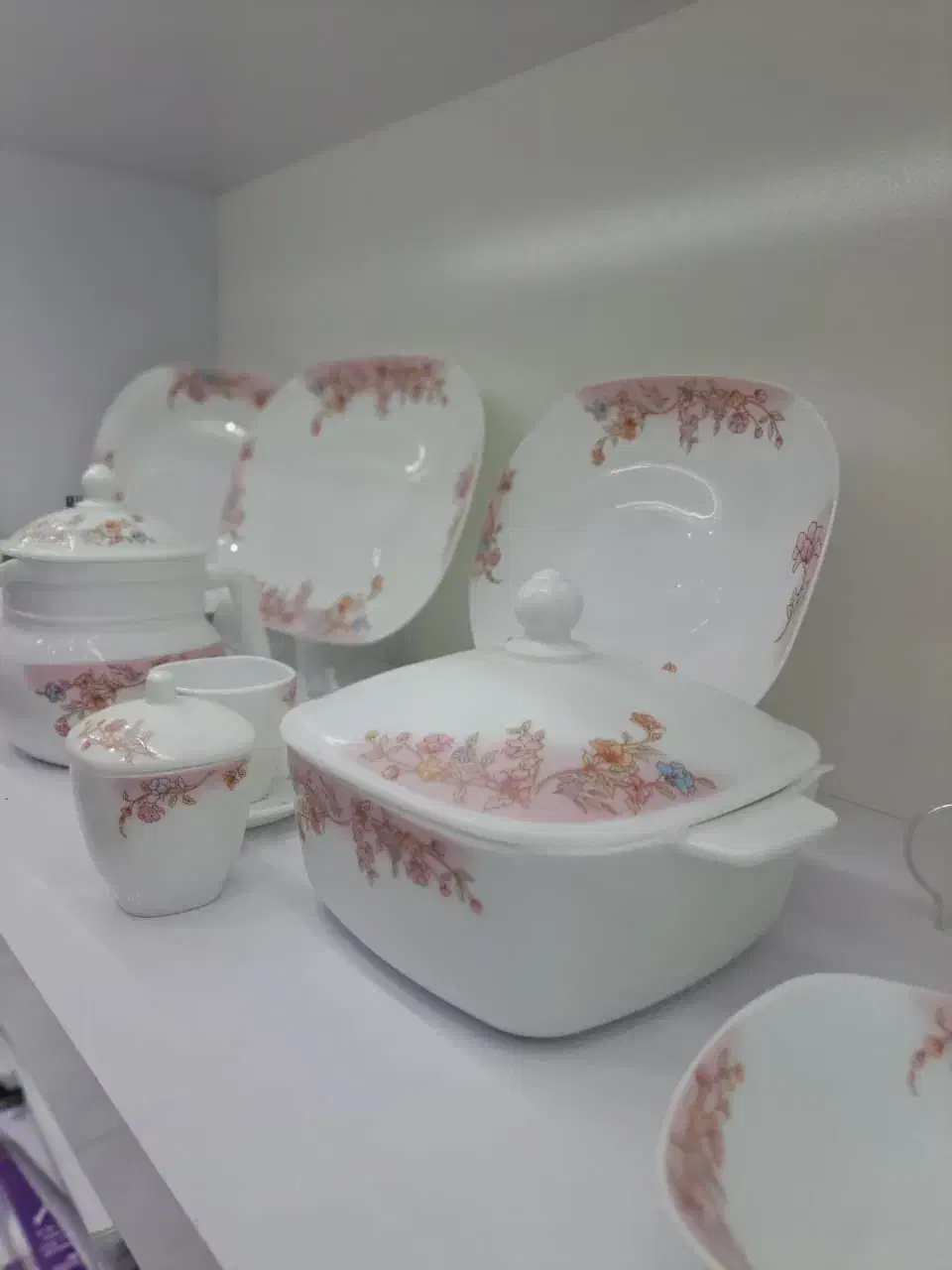 آرکوپال سرویس جهیزیه کامل ارکوپال 45 پارچه وارداتی|ظروف سرو و پذیرایی|یاسوج, |دیوار