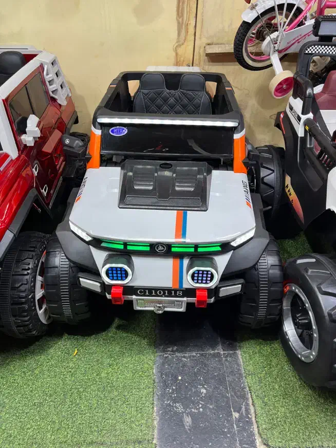 ماشین شارژی DACiA|اسباببازی|قم, وادی السلام|دیوار