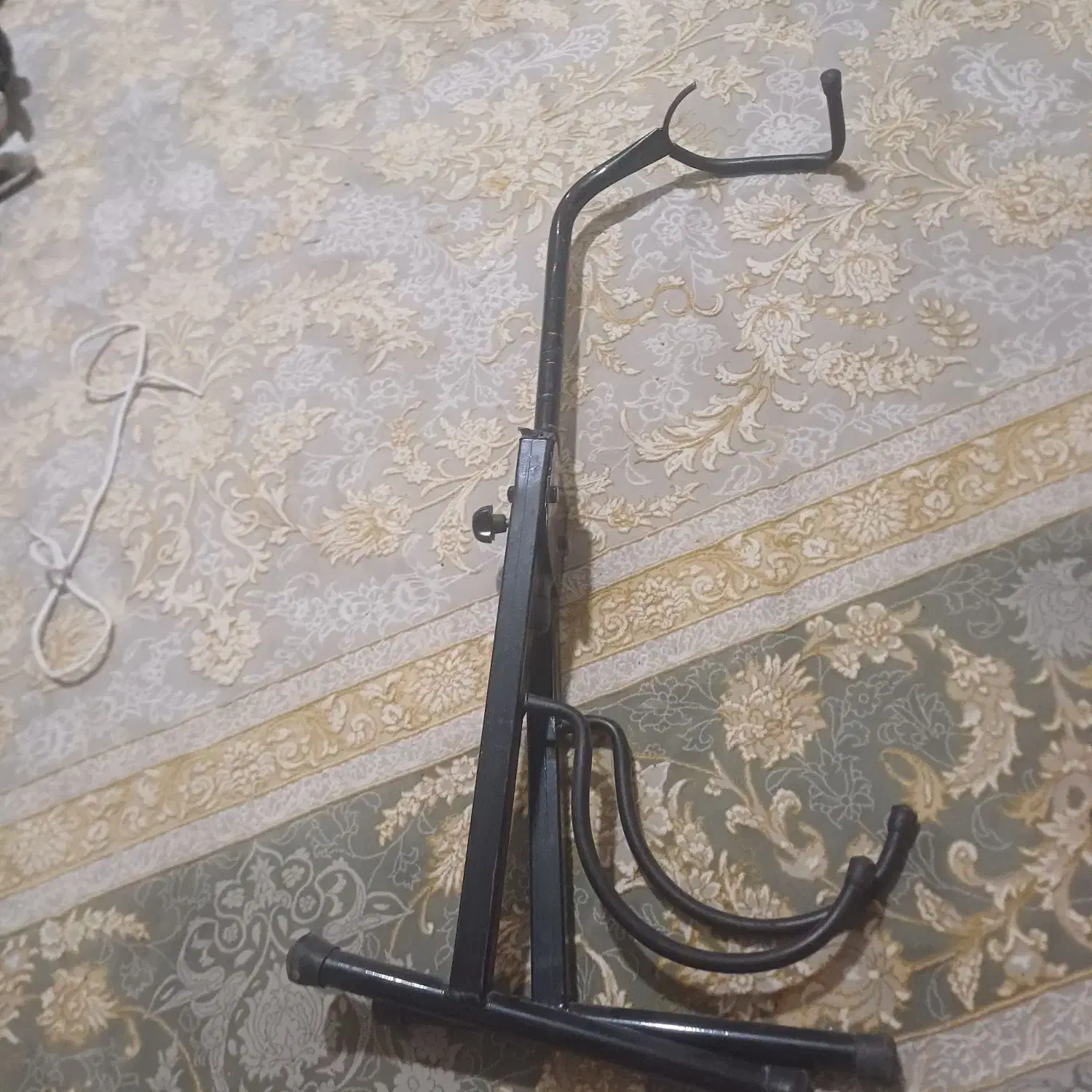 استند گیتار|گیتار، بیس، امپلیفایر|قدس, شهرقدس|دیوار