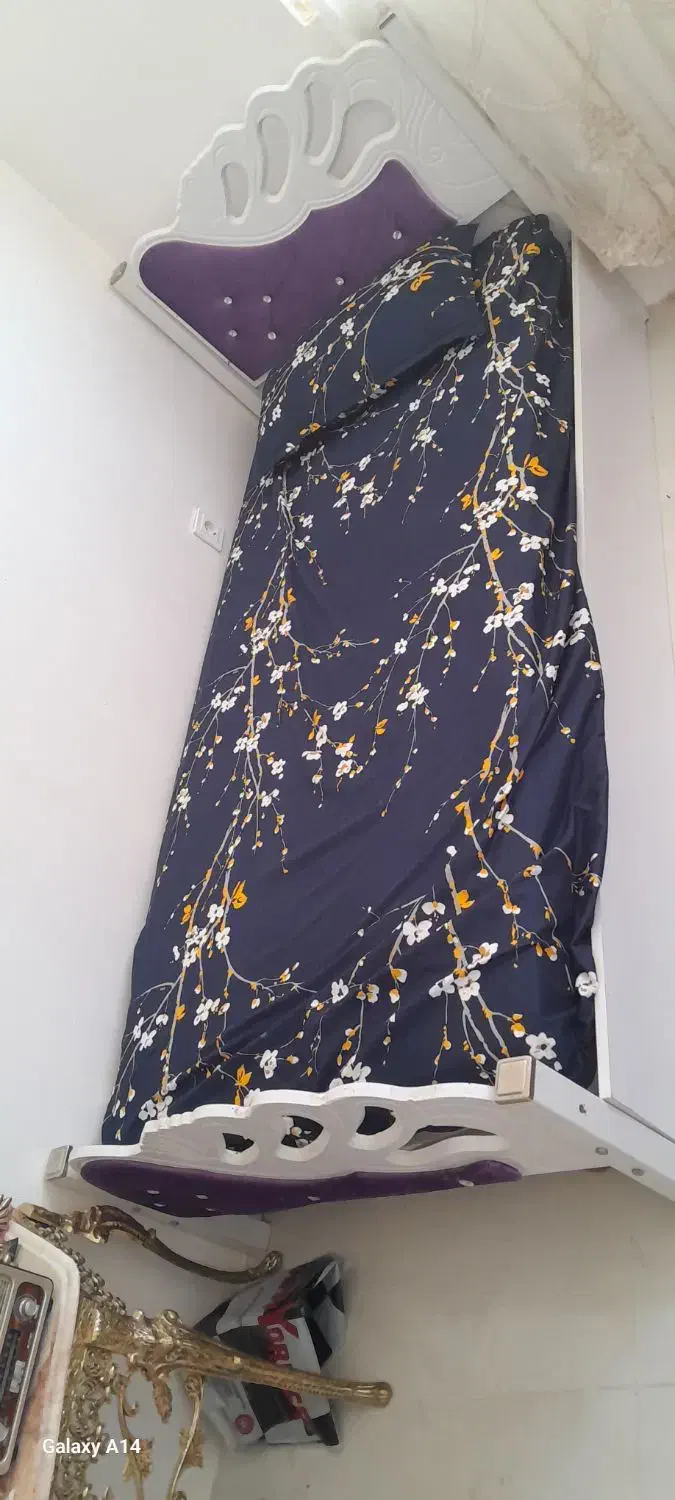 لوستر سرامیکی و تخت خواب یک فره|لوستر و چراغ آویز|پرند, فاز ۰|دیوار