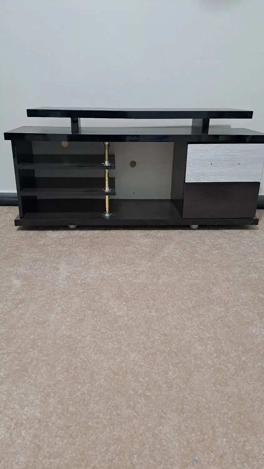 میز زیرتلوزیون|میز تلویزیون|فولادشهر, B7|دیوار