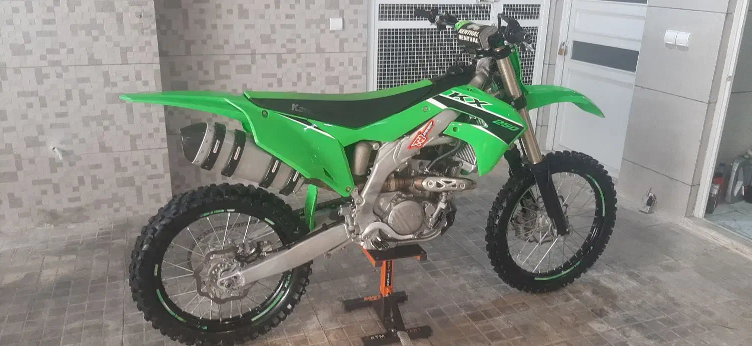 موتور کراس kxf250 مدل 2023 سند کویر|موتورسیکلت|شیراز, ملاصدرا|دیوار