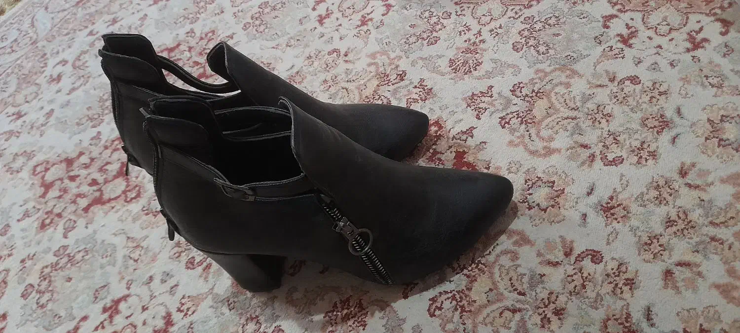 کفش مجلسی چرم|کیف، کفش، کمربند|رباط‌کریم, رباط‌کریم|دیوار