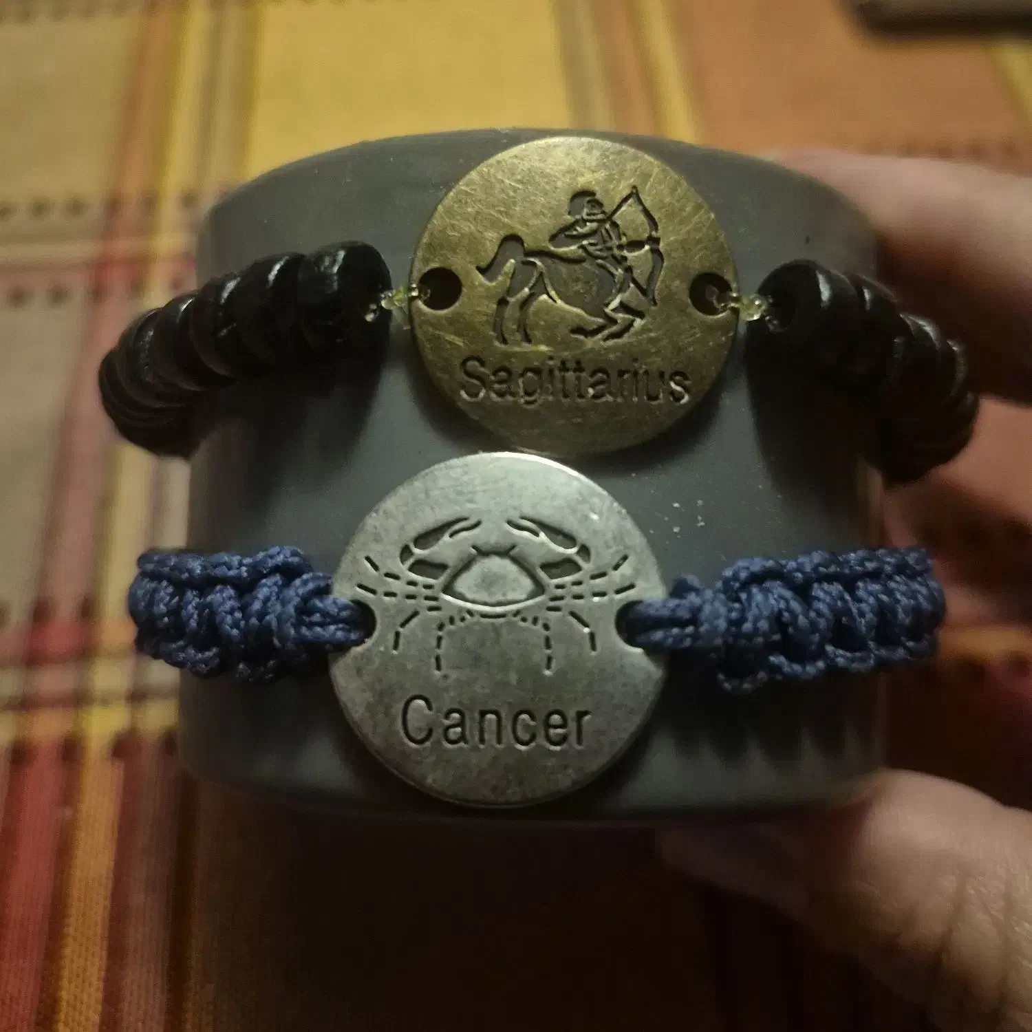 دستبند پاستیلی|بدلیجات|شیراز, شاه قلی بیگی|دیوار