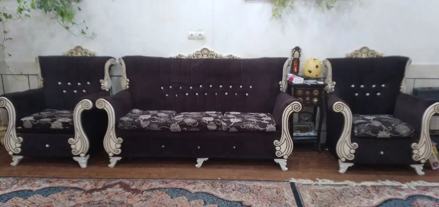 مبل سالم بدون پارگی و زدگی و با میز عسلی|مبلمان خانگی و میز عسلی|دزفول, |دیوار