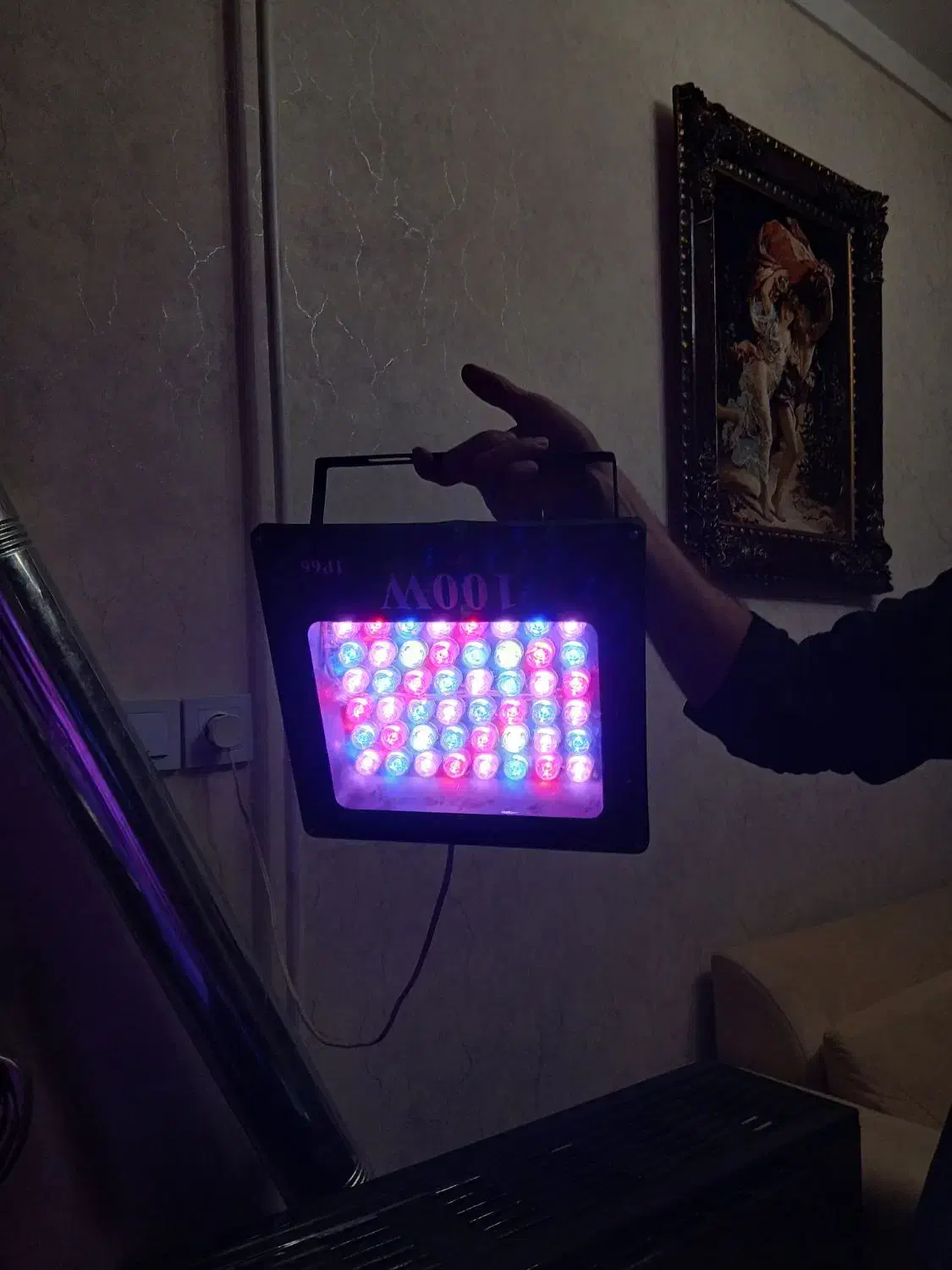 چراغ پروژکتور ۱۰۰وات هفت رنگ|لامپ و چراغ|اردبیل, |دیوار