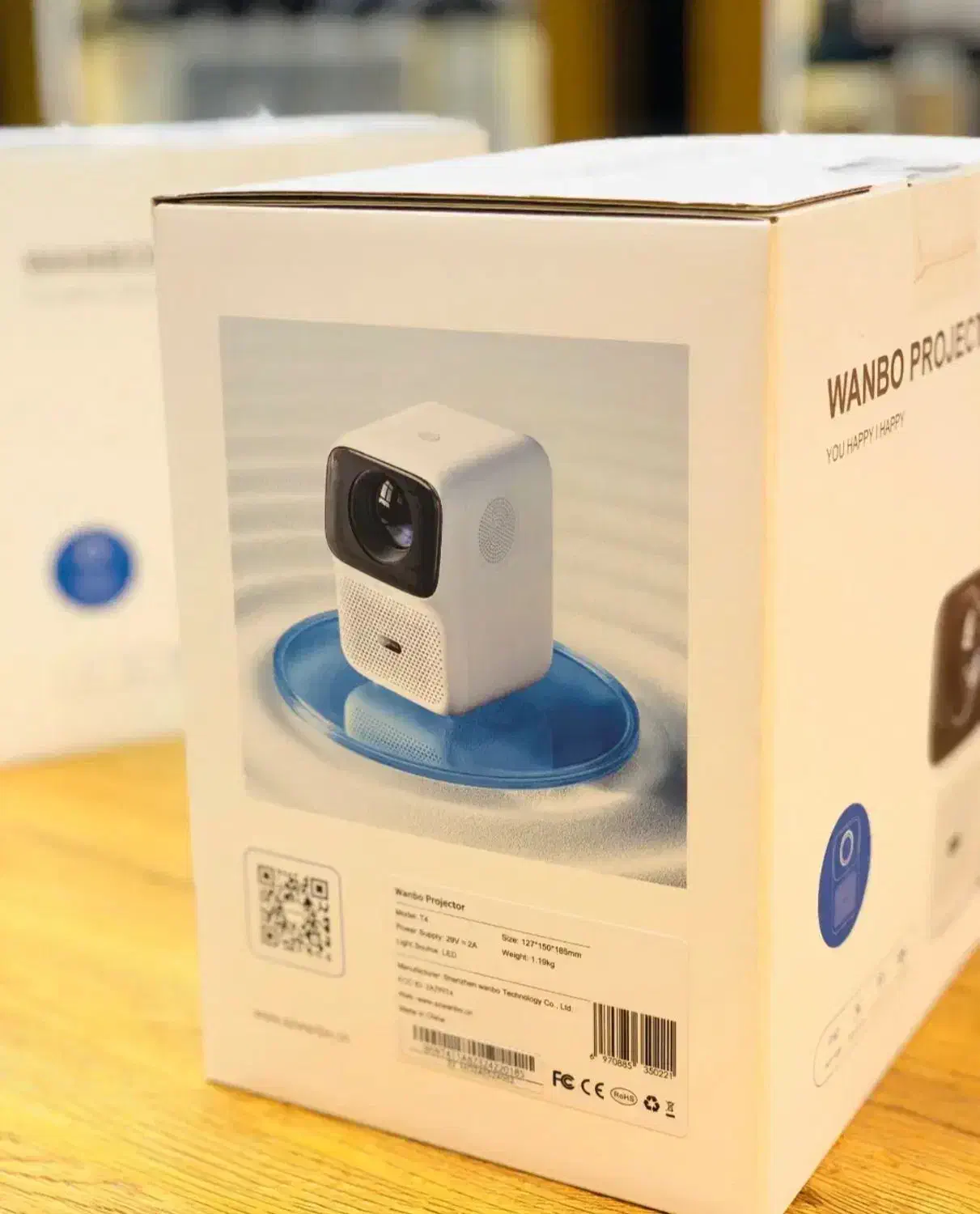 ویدیو پروژکتور ونبو شیامی t4 وای فای اندروید دار|تلویزیون و پروژکتور|تهران, ایرانشهر|دیوار