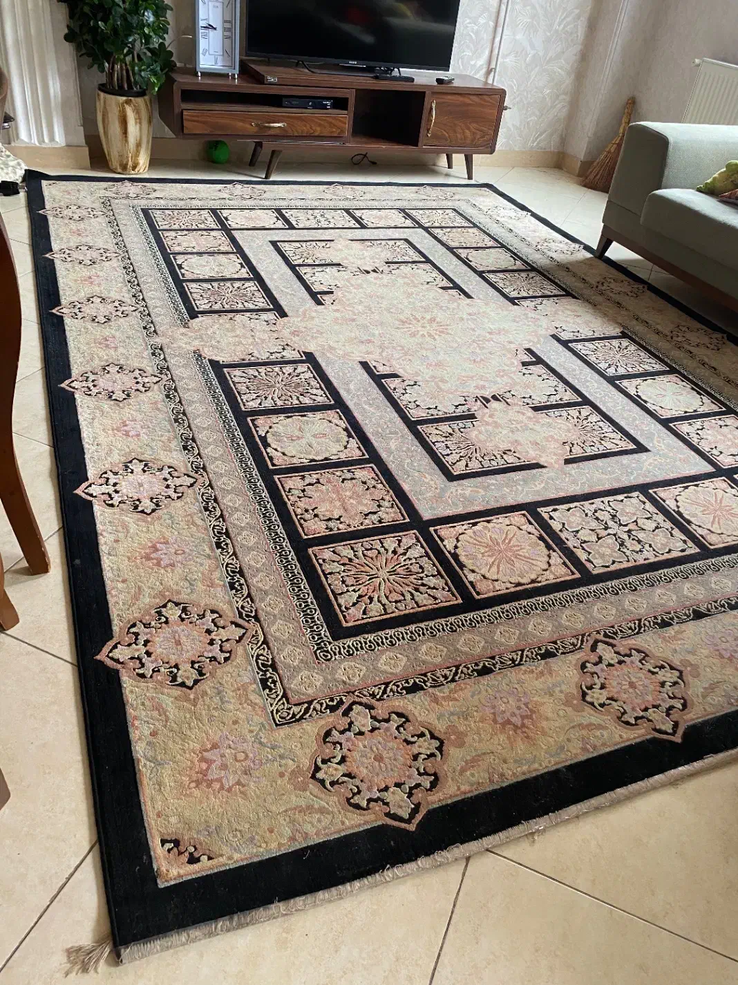 دو عدد فرش بلژیکی|فرش|رشت, پل تالشان|دیوار