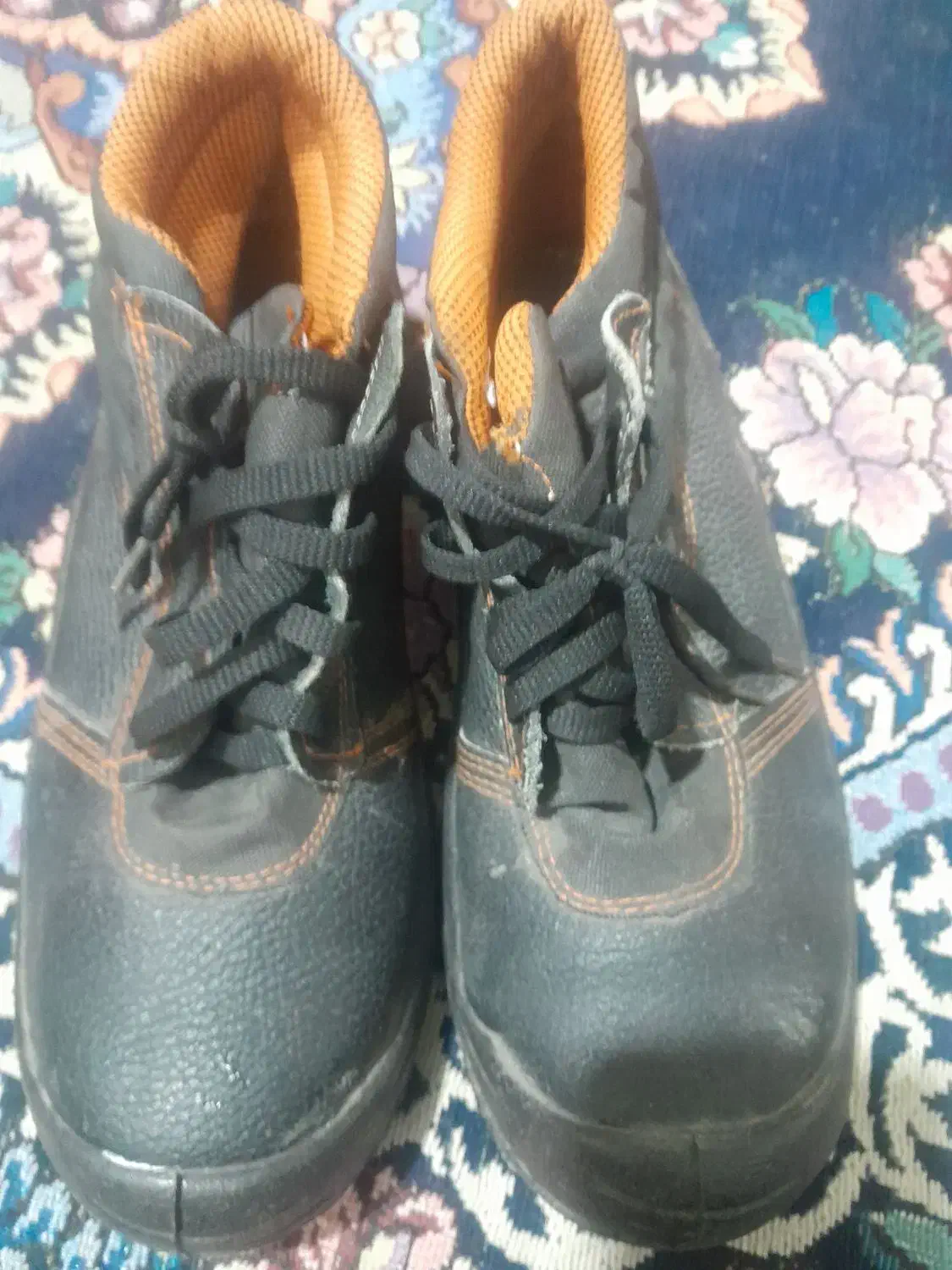 کفش|کیف، کفش، کمربند|زاهدان, |دیوار