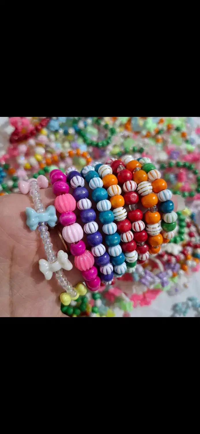 دستبند رنگی پاستیلی دخترانه مناسب هدیه دانش آموز|بدلیجات|تهران, ارامنه|دیوار