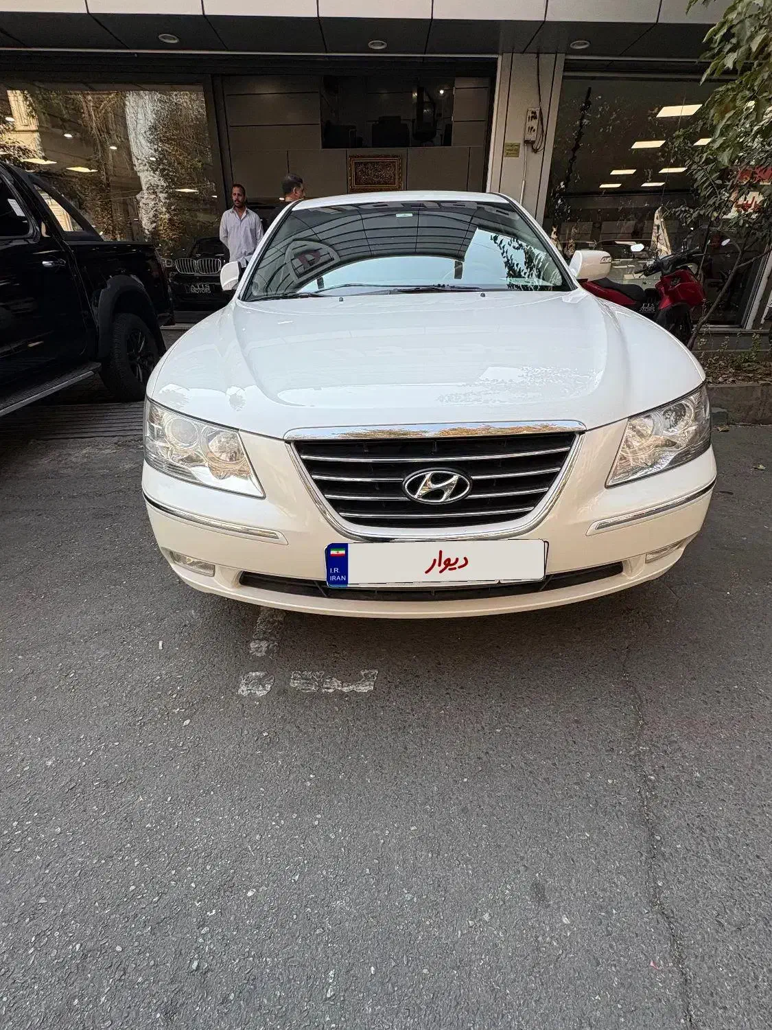 سوناتا مدل ۲۰۱۰|خودرو سواری و وانت|تهران, عباس‌آباد|دیوار