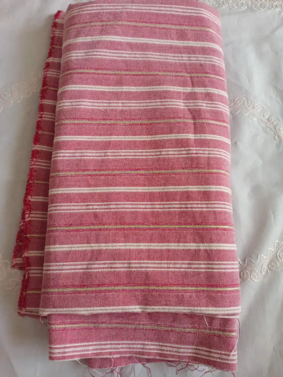 پارچه|لوازم خیاطی و بافتنی|بجنورد, |دیوار