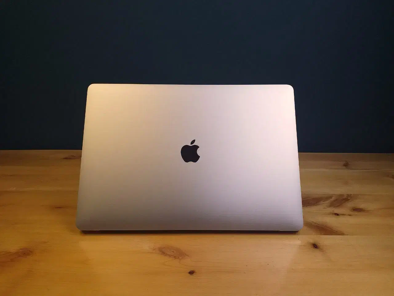 MacBook Pro A1990 I7 پر قدرت و تمیز|رایانه همراه|مشهد, ارشاد|دیوار