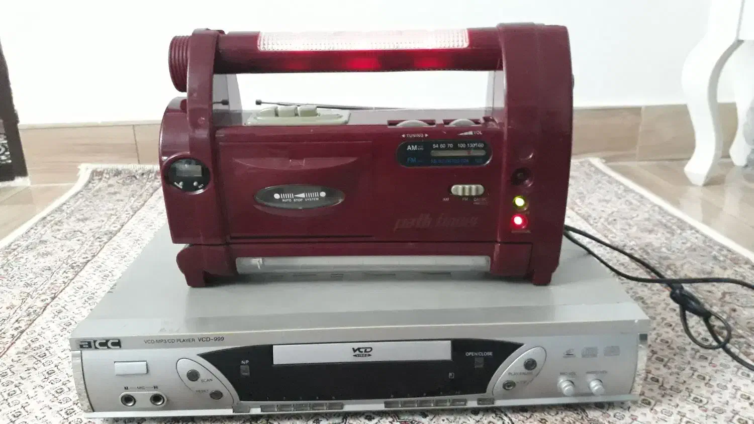 یک عدد رادیو و vcd acc|سیستم صوتی خانگی|ارومیه, |دیوار