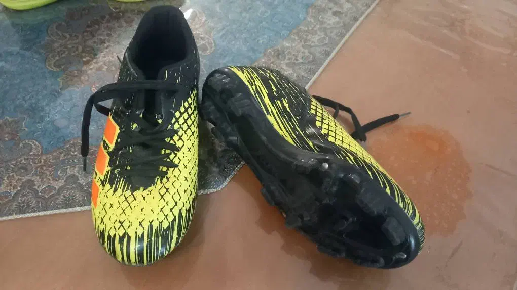 کفش ورزشی|تجهیزات ورزشی|پردیس, فاز ۱۱|دیوار