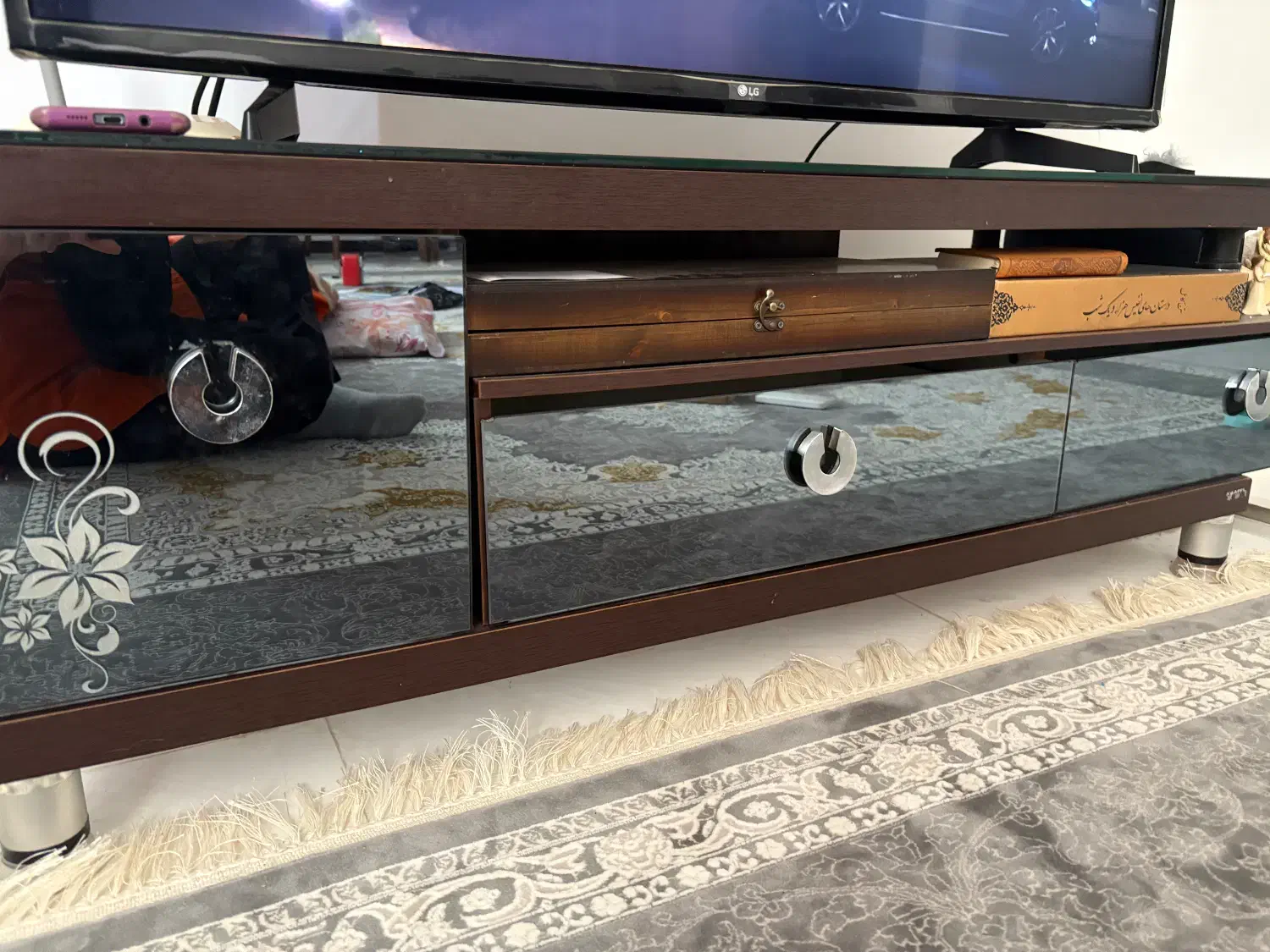 تعدادی وسایل منزل|جاکفشی، کمد، دراور|خورموج, |دیوار