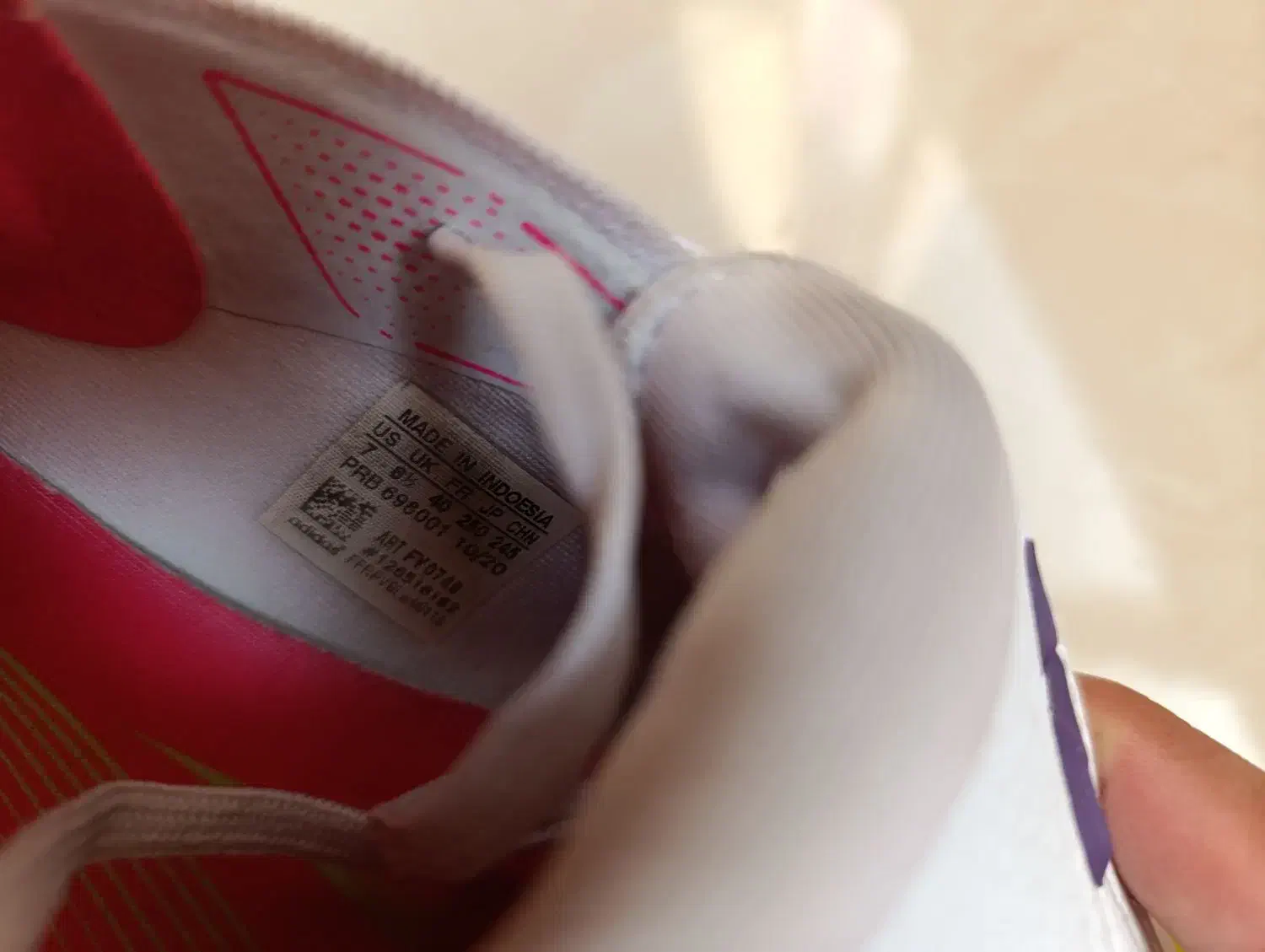 استوک آدیداس پردیتور چند رنگ|کیف، کفش، کمربند|کیش, |دیوار