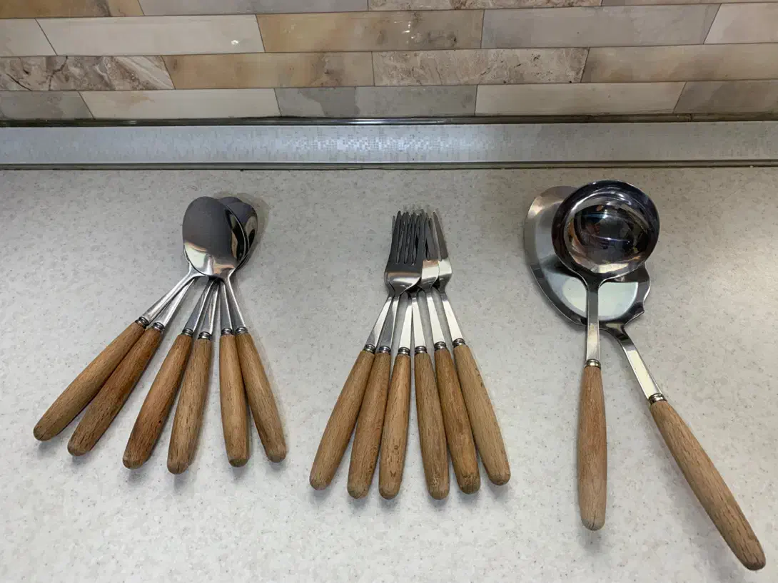 ۶ عدد قاشق ۶ عدد چنگال (دسته چوبی بامبو)|ظروف سرو و پذیرایی|تهران, مجیدیه|دیوار