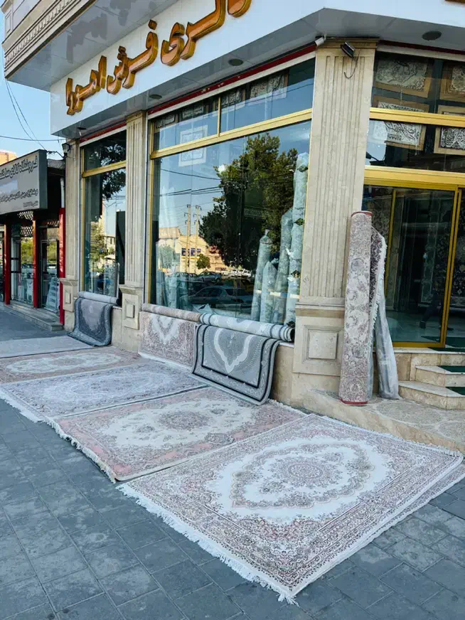 بیش از ۱۰۰ تخته فرش کارکرده و کم کارکرد|فرش|ارومیه, |دیوار