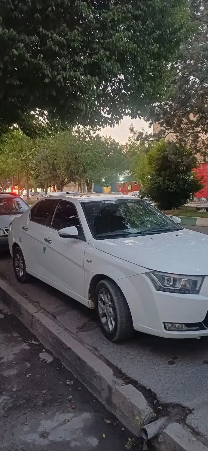 دنا پلاس اتوماتیک، مدل ۱۴۰۰|خودرو سواری و وانت|شهرکرد, |دیوار
