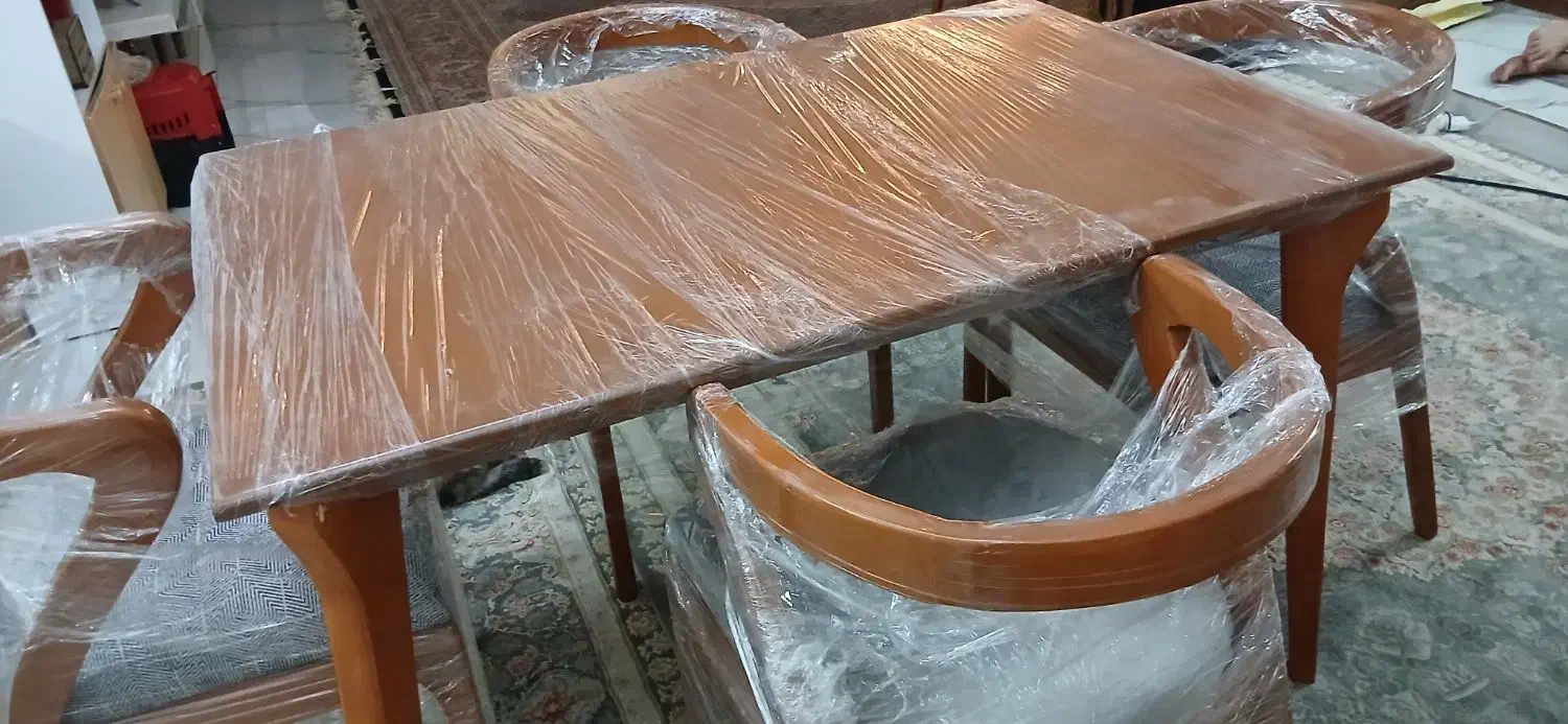 میز غذاخوری ۴ نفره|میز و صندلی غذاخوری|زاهدان, |دیوار