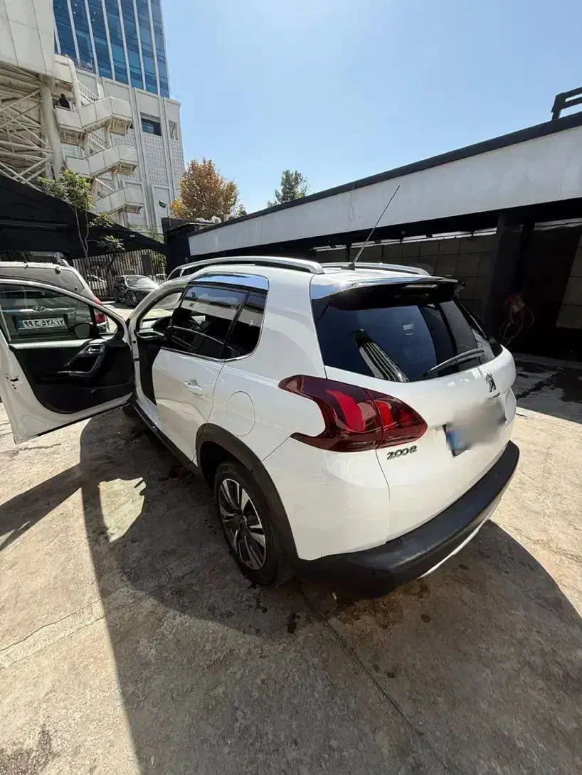 پژو 2008 مدل 1398|خودرو سواری و وانت|مشهد, هفت تیر (آب و برق)|دیوار