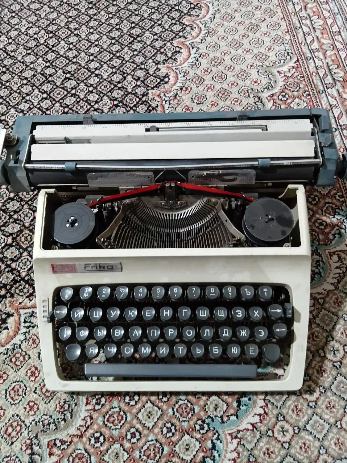 ماشین تایپ نویس آلمانی ‌‌اریکا سالم|کلکسیون اشیاء عتیقه|تهران, جیحون|دیوار