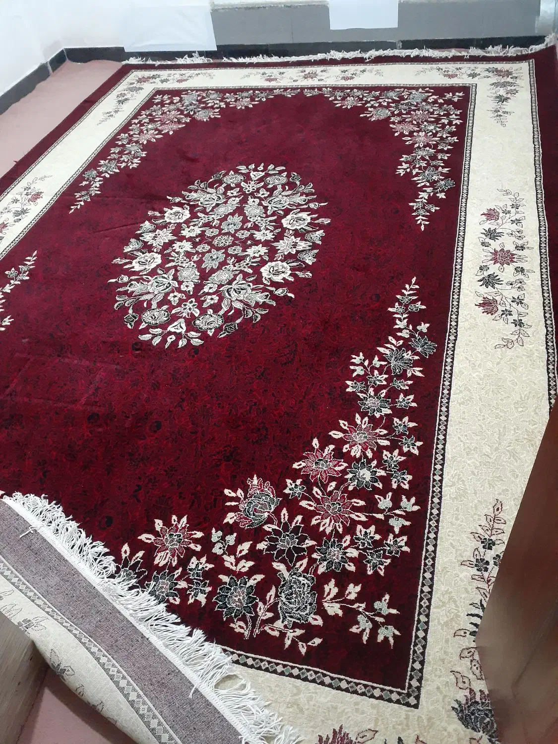 فرش ۷۰۰ شانه|فرش|سقز, |دیوار