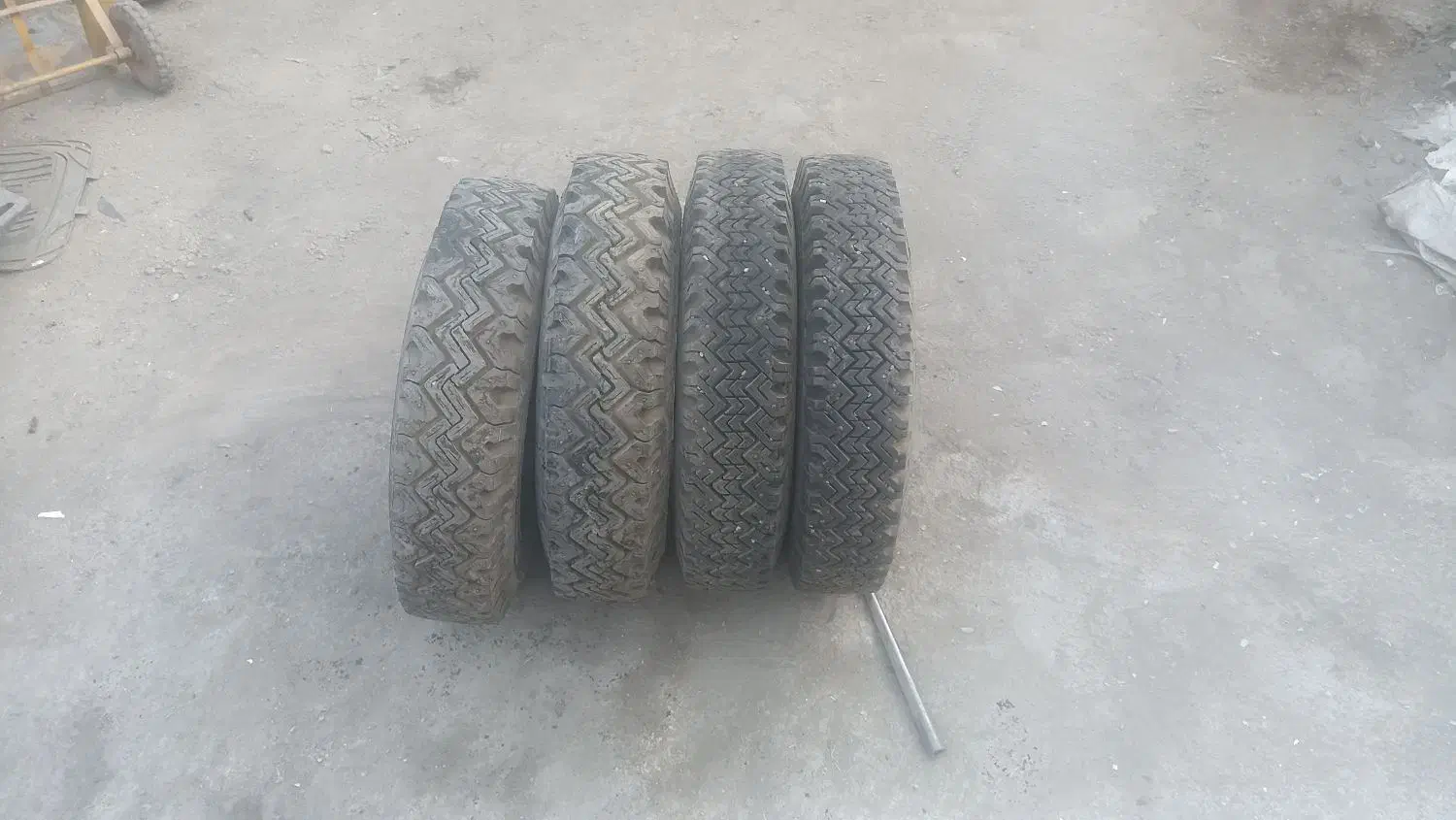 لاستیک یخ شکن 13 پیکان|قطعات یدکی و لوازم جانبی|تهران, شهرک رضویه|دیوار