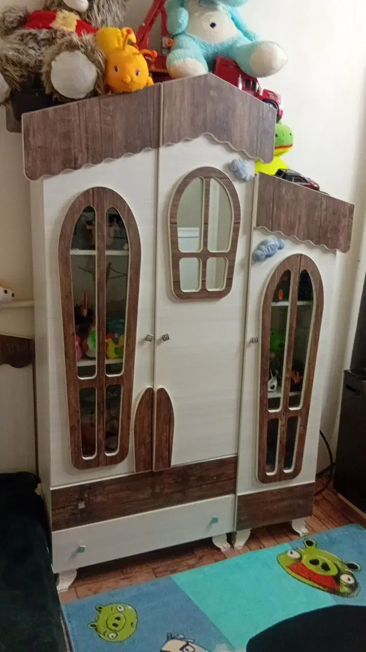 کمد و بوفه و تخت کودک و نوجوان همراه خوش خواب|اسباب و اثاث بچه|همدان, |دیوار