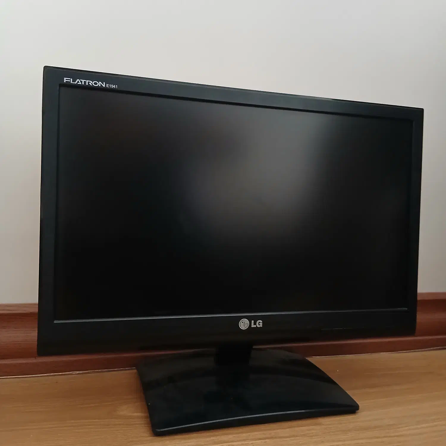 مانیتور ۱۹ LG و مانیتور ۱۷ LG و لپ تاپ 640 g2|رایانه همراه|کرج, فاز ۴ مهرشهر|دیوار