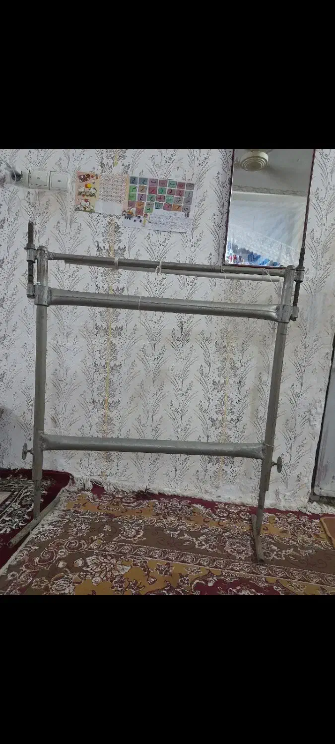 یک عدد دار قالی جنس محکم وآهنی|ابزارآلات|نگین شهر, |دیوار