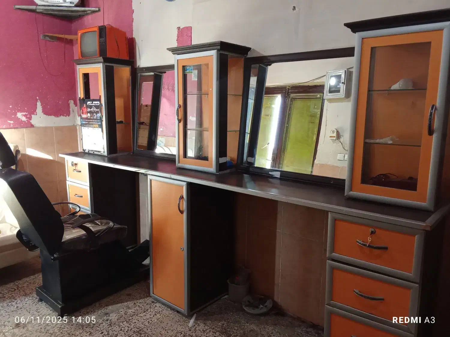 وسایل ارایشگاه|آرایشگاه و سالنهای زیبایی|گنبد کاووس, |دیوار