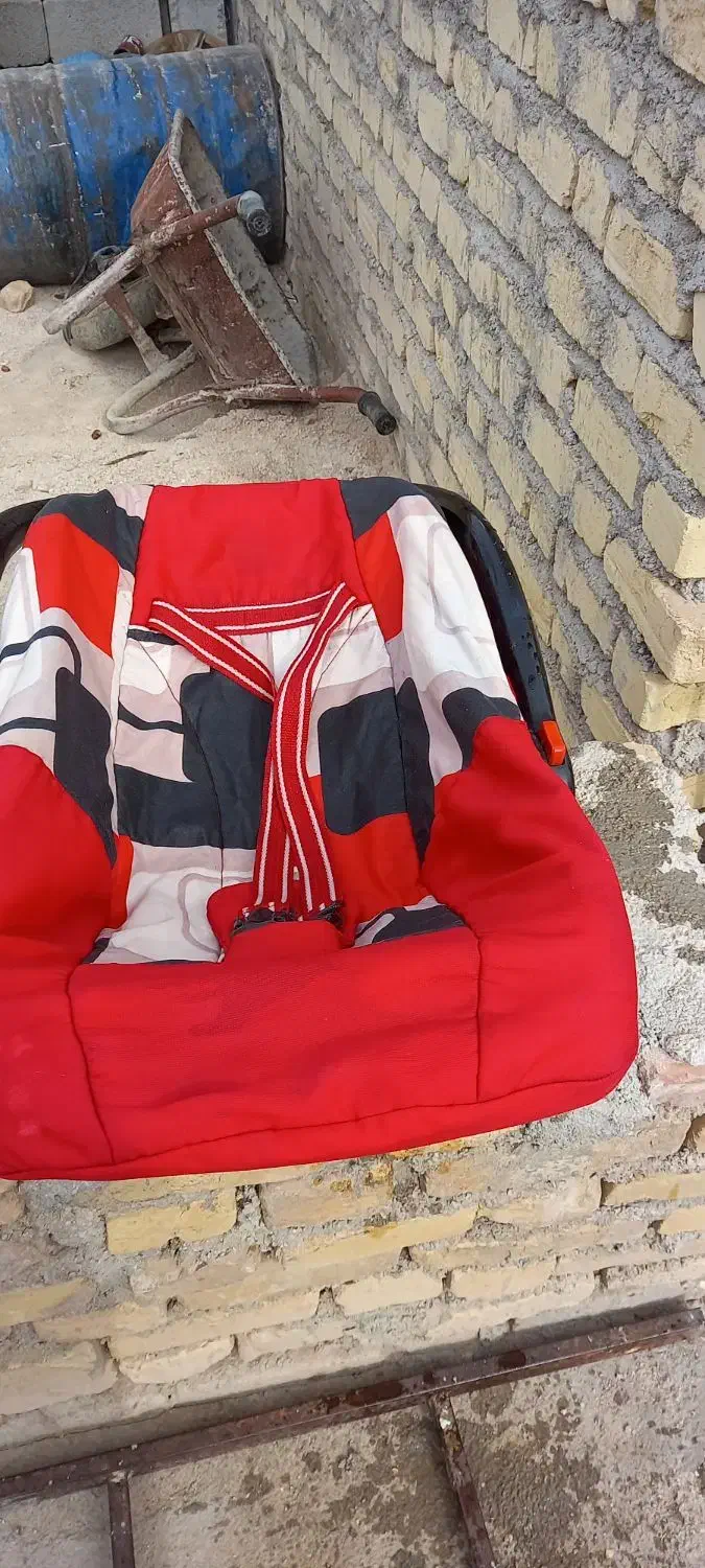 دو تا نی نی لای لا یه دونه کالسکه کم استفاده شده|کالسکه و لوازم جانبی|فیروزآباد (فارس), |دیوار