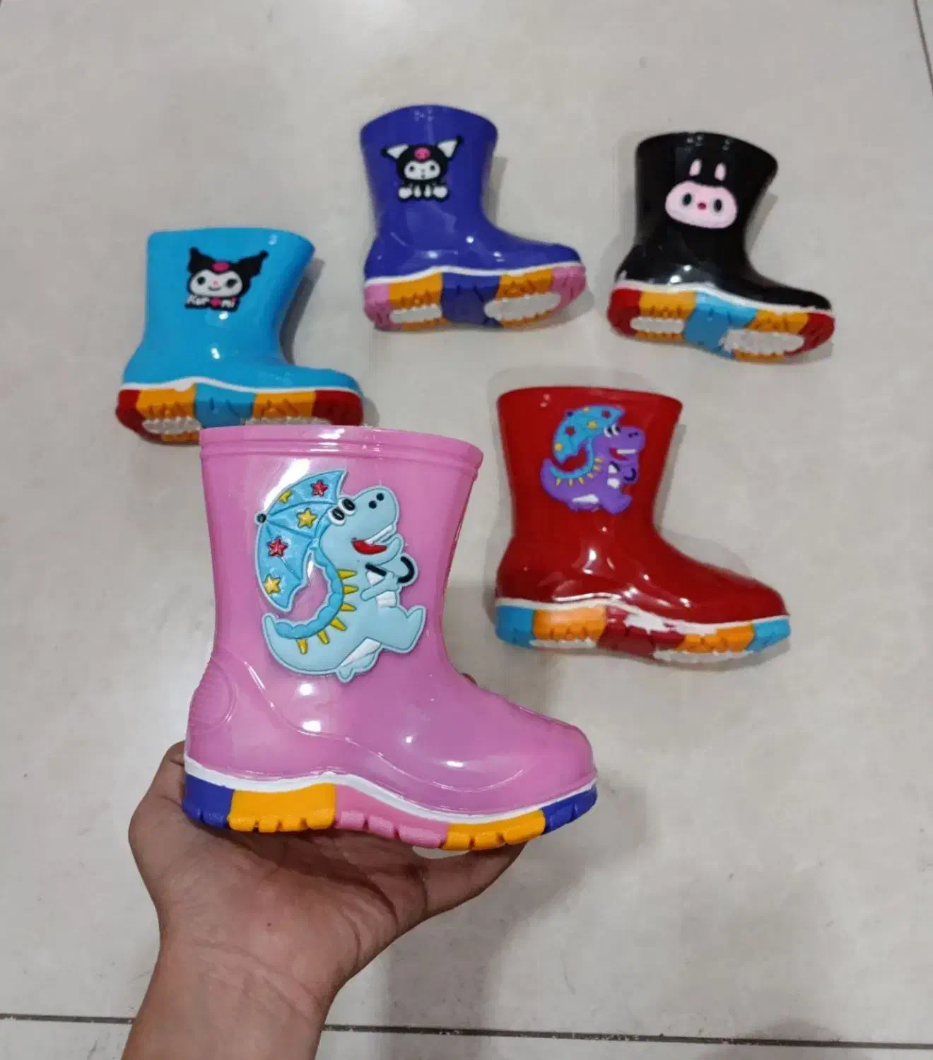 چکمه و گالش مردانه و زنانه عمده|کیف، کفش، کمربند|قم, بیست متری ولیعصر|دیوار