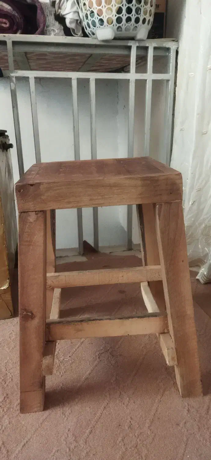 چارپایه|صندلی و نیمکت|مراغه, |دیوار