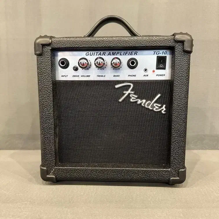 امپلیفایر فندر ۱۰ وات|گیتار، بیس، امپلیفایر|شیراز, محمدیه|دیوار