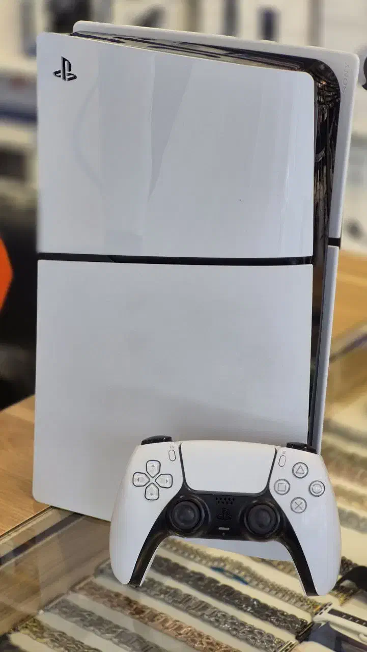 پی اس ۵ دیجیتال یک ماه استفاده شده با بازی|کنسول، بازی ویدئویی و آنلاین|قم, جهان بینی|دیوار