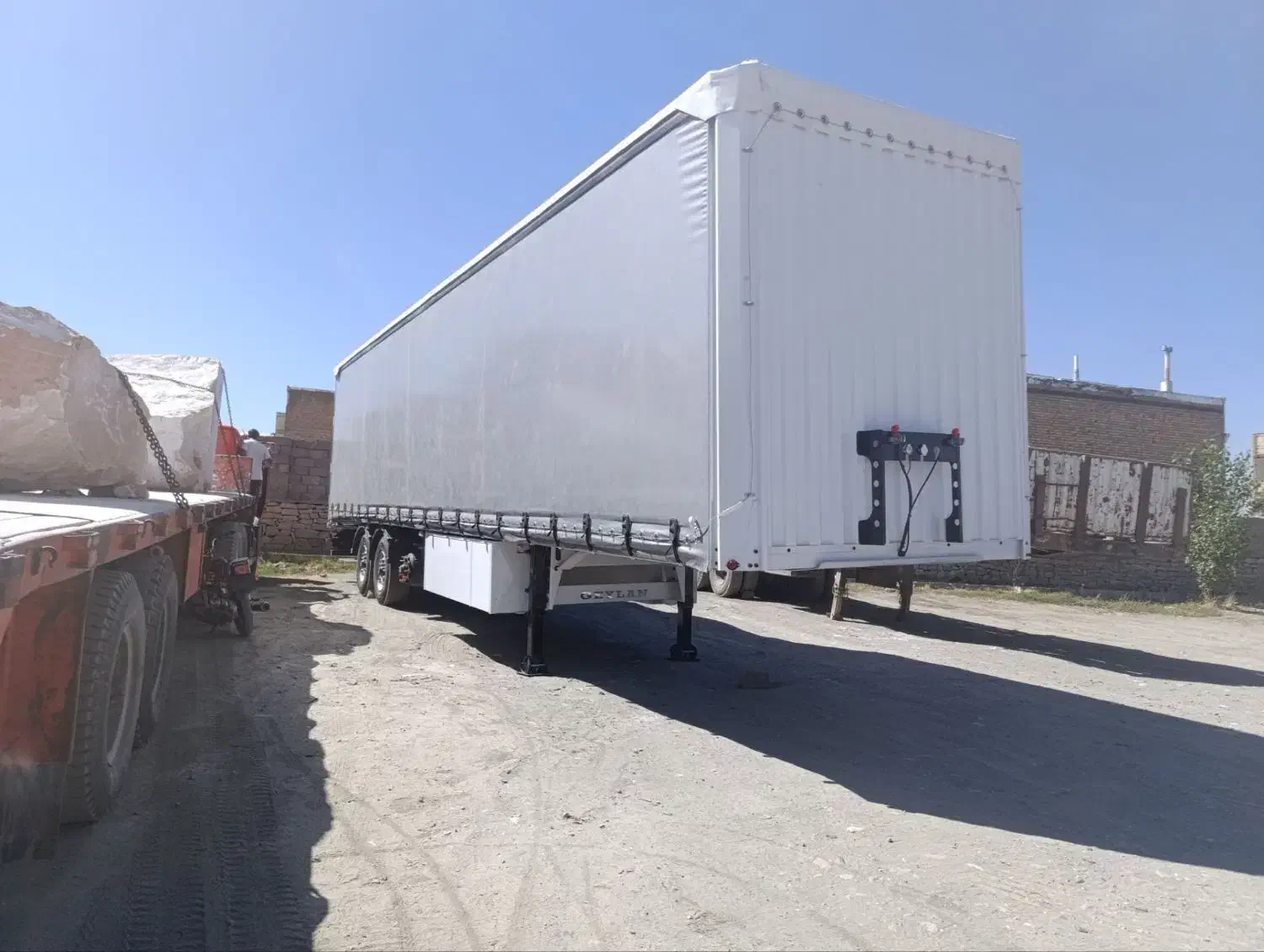 سبد روی تیغه کانتین کش وچند عددتریلی در طرح مختلف|قطعات یدکی و لوازم جانبی|کرمانشاه, |دیوار