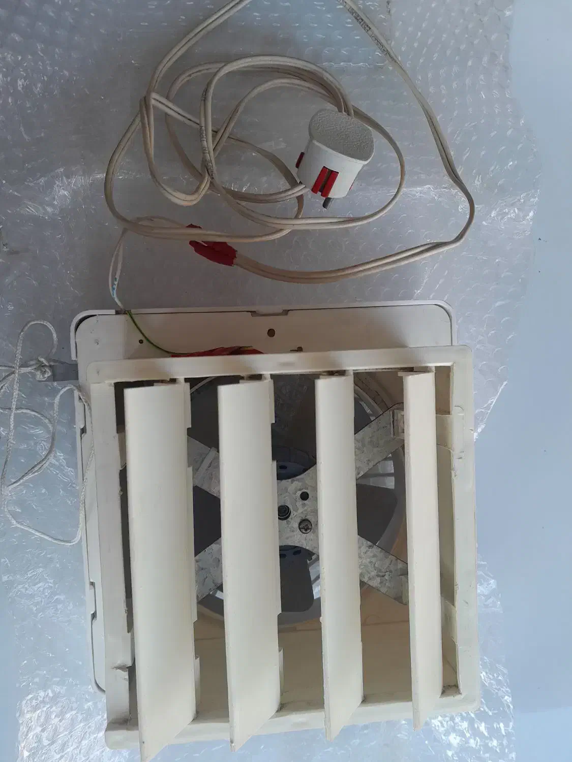 هواکش خانگی با دمپر و کلید دستی|پنکه و تصفیهکنندهٔ هوا|تهران, فلسطین (میدان انقلاب)|دیوار