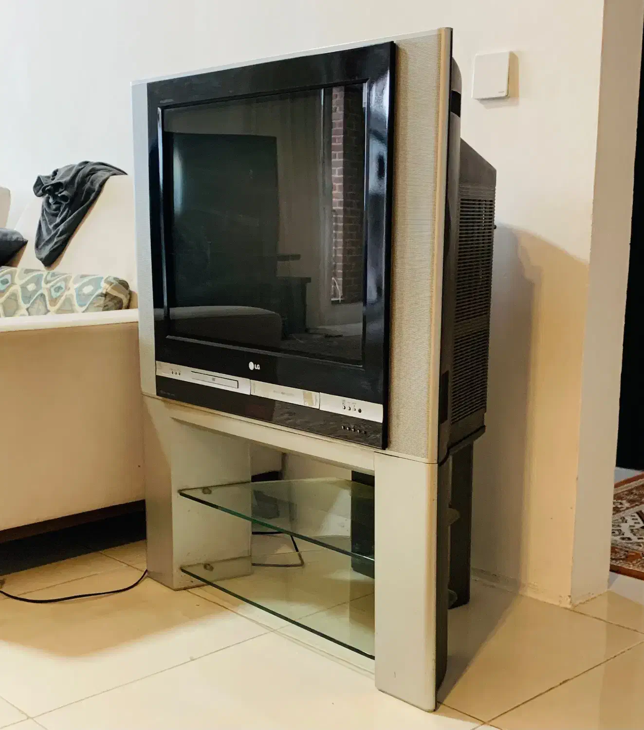 تلوزیون ال جی|تلویزیون و پروژکتور|رویان, |دیوار