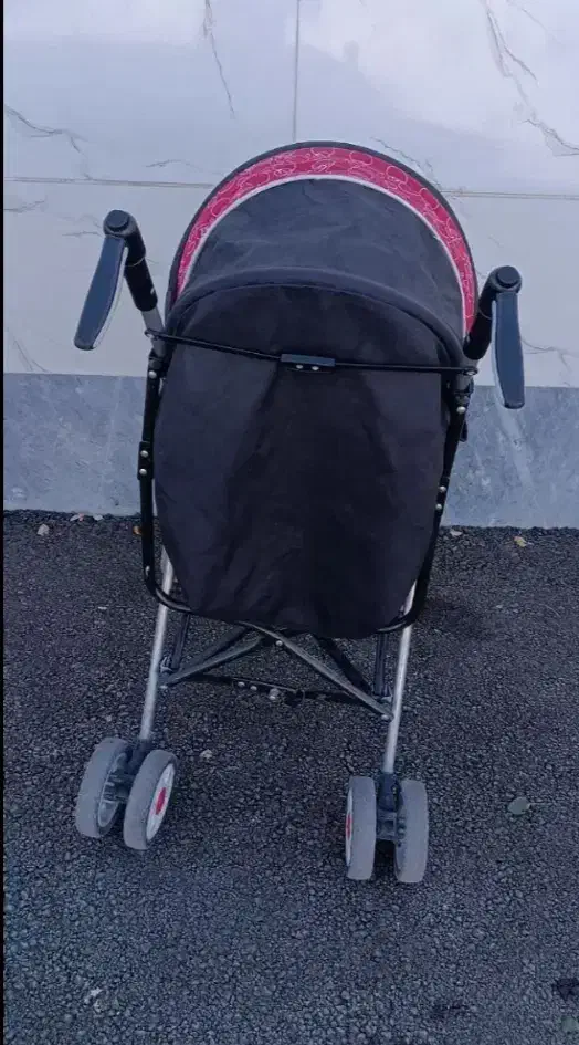 کالسکه ی عصایی سالم|کالسکه و لوازم جانبی|میانه, |دیوار