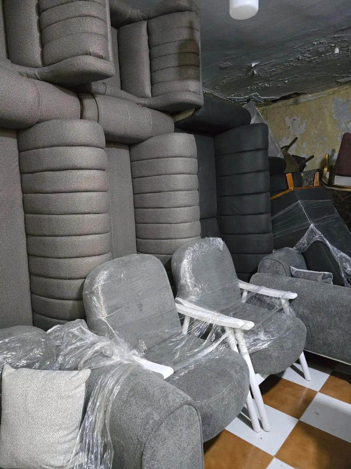 مبلمان نو مبل درجه یک کالاخانه بزرگ سورنا تانکسازی|مبلمان خانگی و میز عسلی|مسجد سلیمان, |دیوار