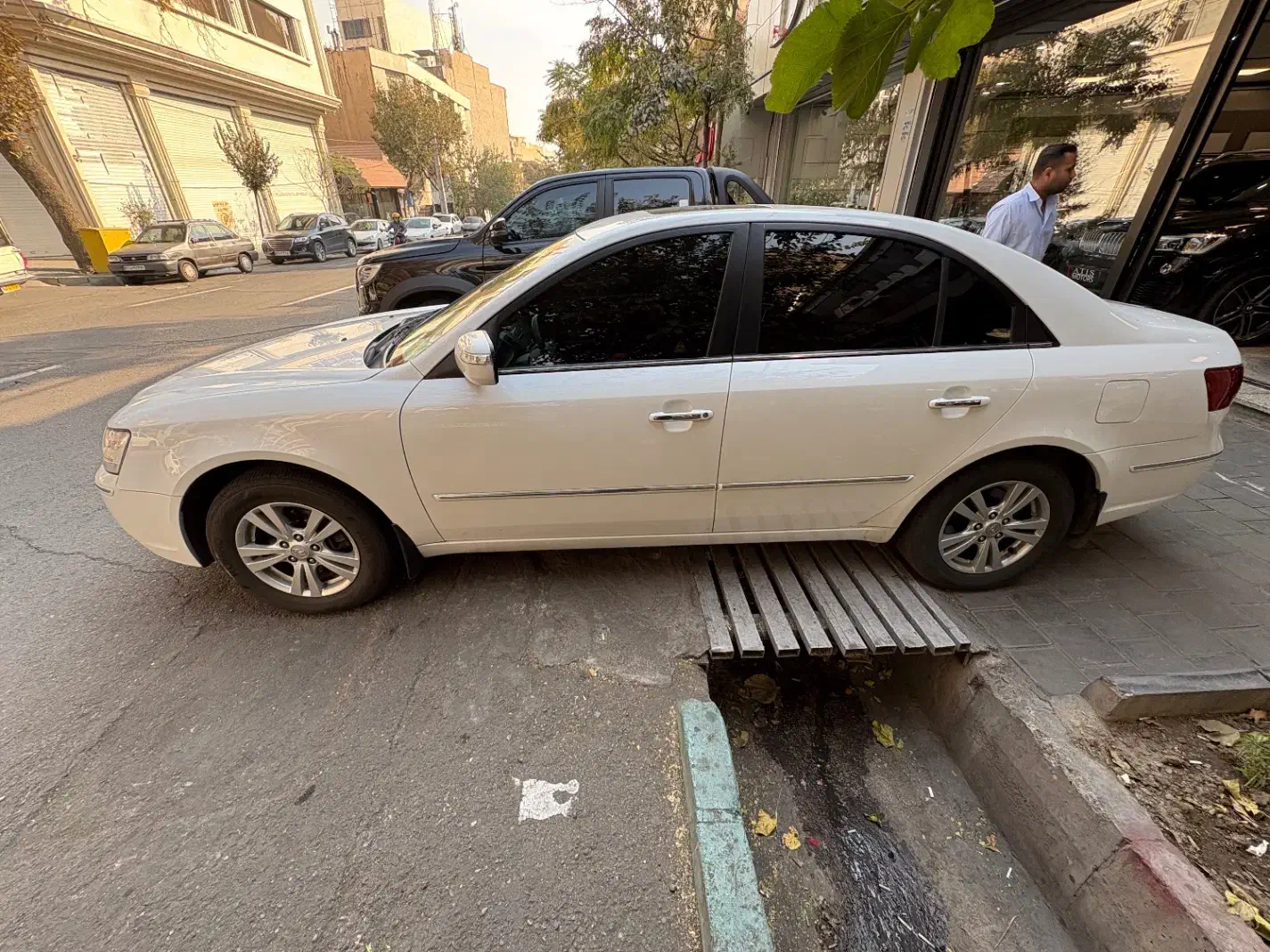 سوناتا مدل ۲۰۱۰|خودرو سواری و وانت|تهران, عباس‌آباد|دیوار