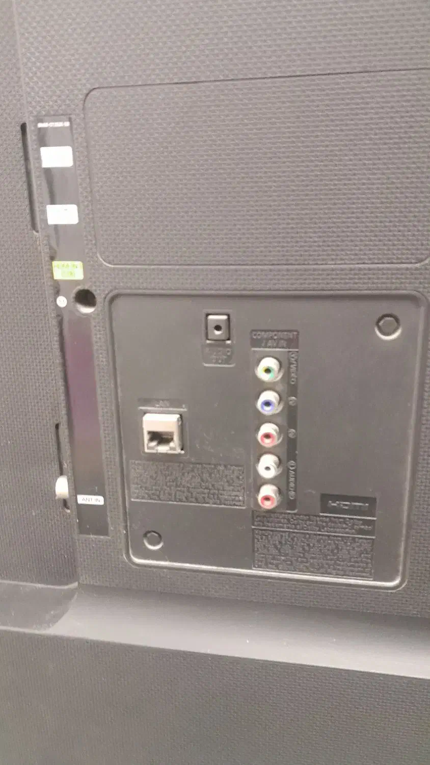 تلویزیون ۴۸ اینچ سامسونگ نیاز مند تعمیر|تلویزیون و پروژکتور|مشهد, جاهد شهر|دیوار