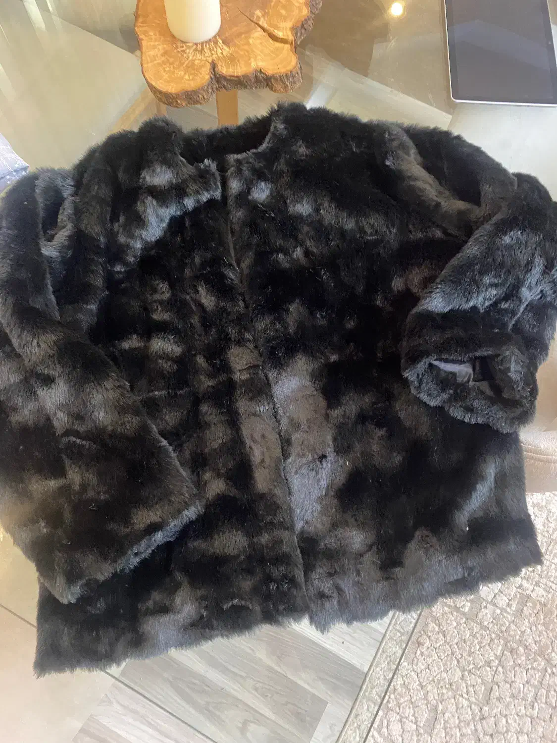 پالتو خز استر دار|لباس|رشت, گلسار|دیوار