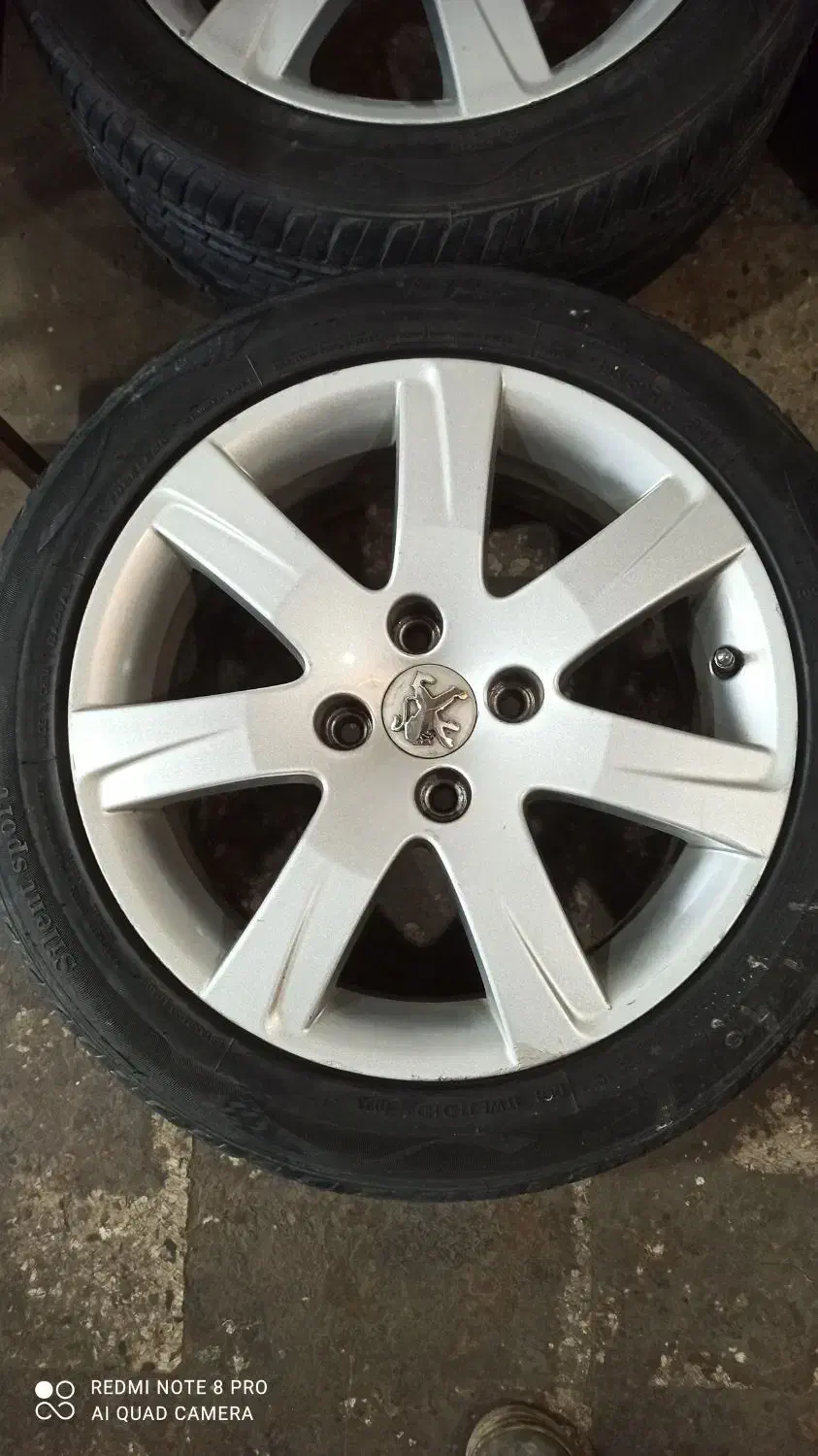 رینگ سانتیگو نیو در کنگان|قطعات یدکی و لوازم جانبی|اسیر, |دیوار