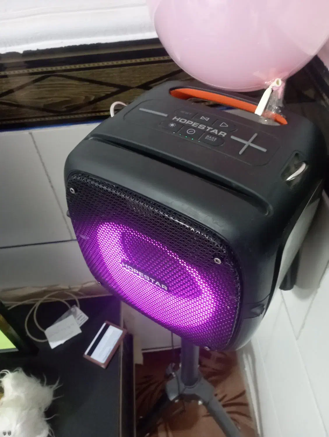 اسپیکر باچراغ های چند رنگ و سه پایه|سیستم صوتی خانگی|آبیک, |دیوار