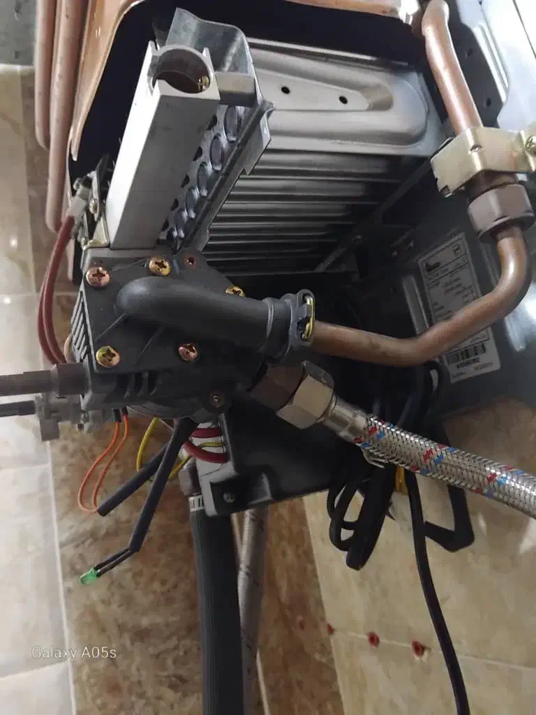 نصب و تعمیرات انواع کولر گازی و پکیج|خدمات پیشه و مهارت|لاهیجان, فیاض|دیوار